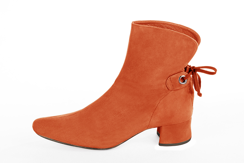 Clementine orange women's ankle boots with laces at the back. Round toe. Low flare heels. Profile view - Florence KOOIJMAN